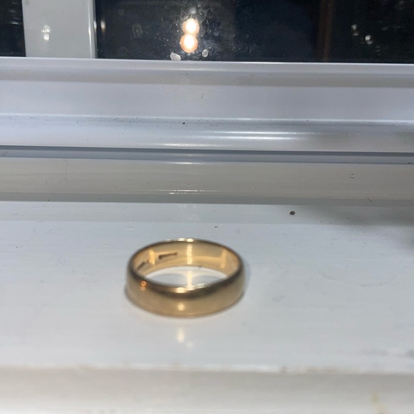 Other - 10 Karat gold band